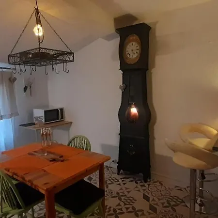 La Petite Maison De Cruzy