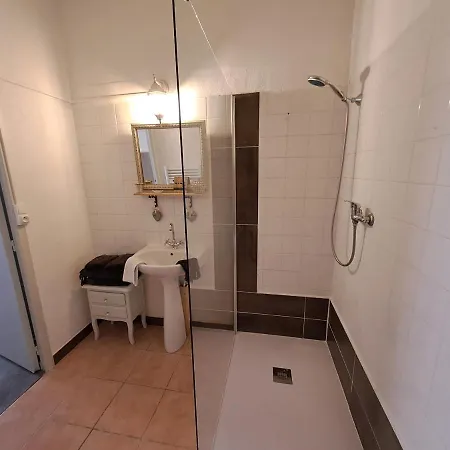 La Petite Maison De Nyaraló